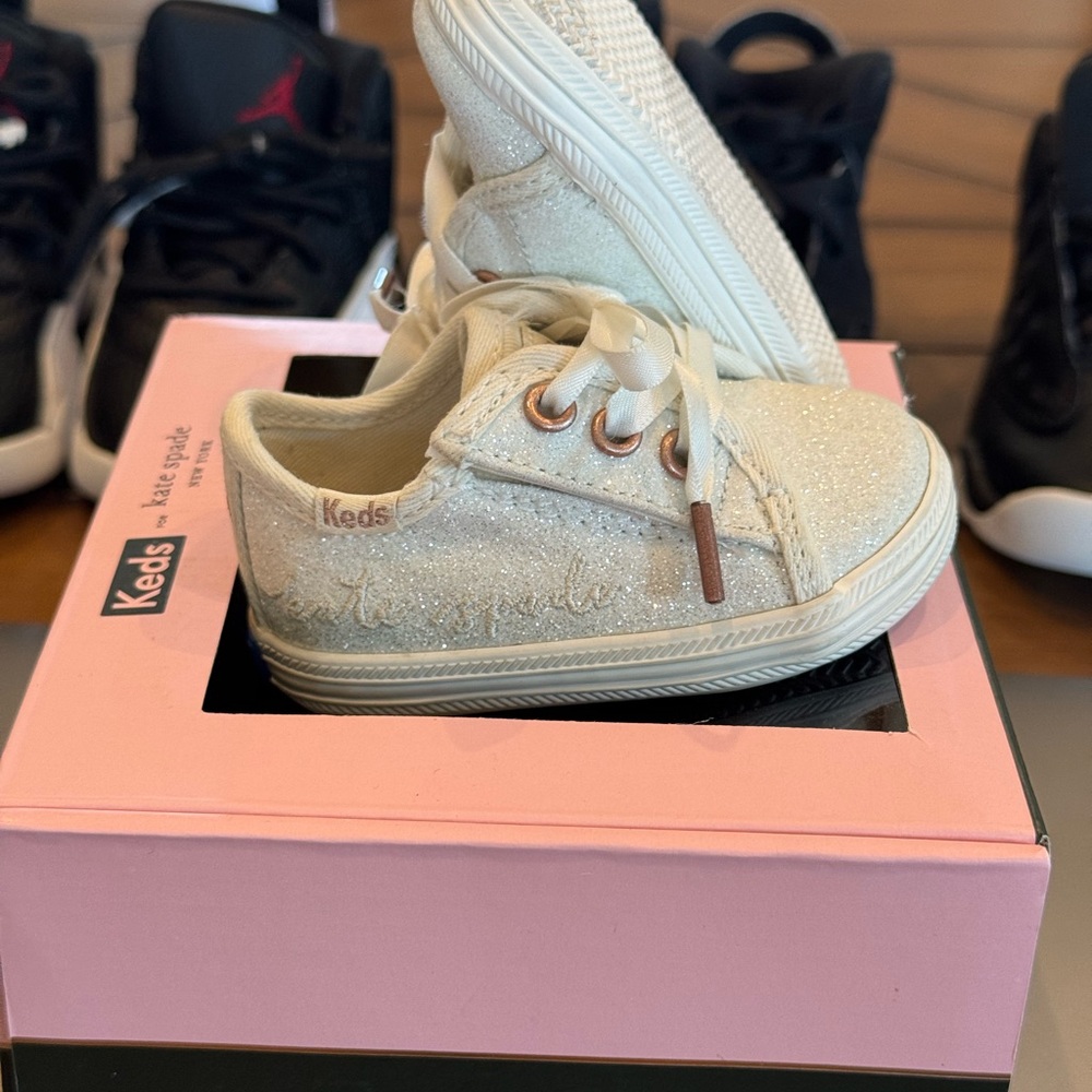 Keds Cream Canvas Sneakers Low-Top Lace-Up